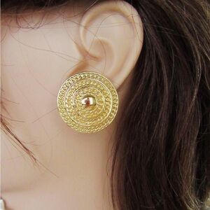 Vintage Monet Gold-Tone Spiral Earrings